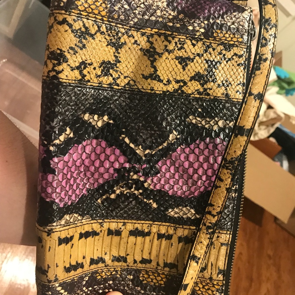 Coach crossbody Snake Skin. - Picture 2 of 3
